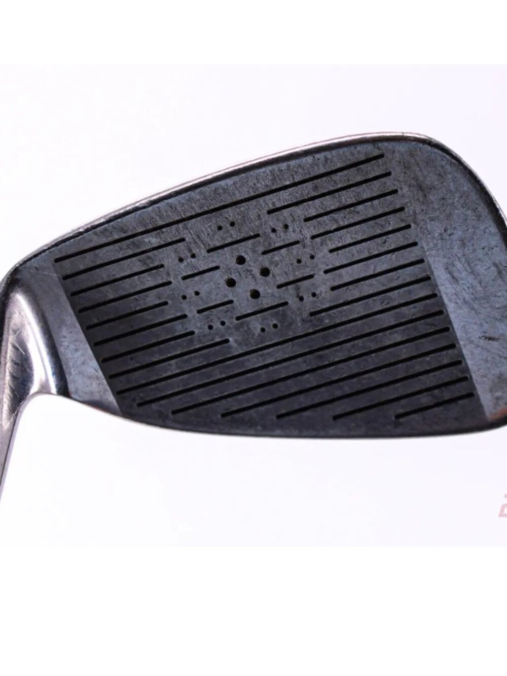 Ladies Cobra II single 9 iron.  RH - Picture 3 of 6